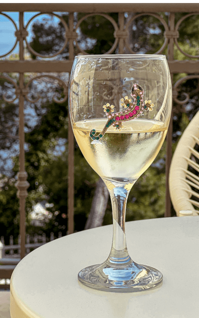 Colorful Gecko Magnetic Charm Tipsy Sip – Wildlife Collection