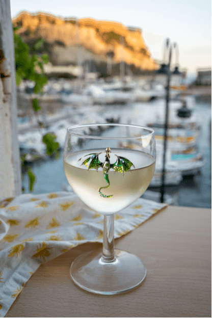 Dragon Tipsy Sip – Wildlife Collection-Magnetic Charm