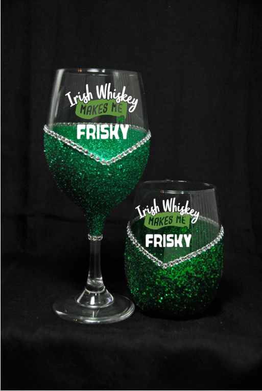 Whiskey Makes Me Frisky – Bling Glitter Glass Wine Glasses