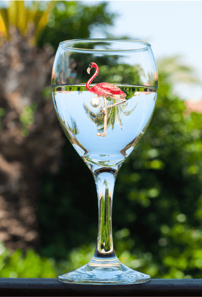 A Flamingo Named “Pearl” Magnetic Charm Tipsy Sip – Wildlife Collection