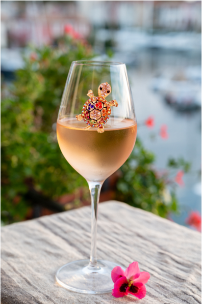 Multi-Colored Rhinestone Turtle Magnetic Charm Tipsy Sip – Wildlife and Beach Collections